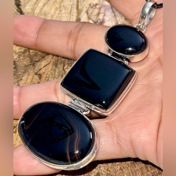 Large Black Onyx Pendant 3 1/2” - Picture 5 of 12